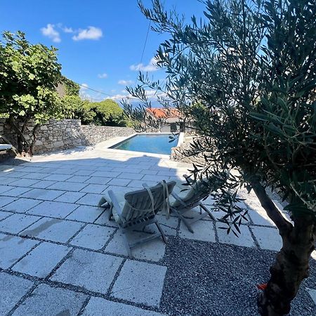 הוילה Dutovlje Karst House Zan Pliskovica With Private Pool מראה חיצוני תמונה