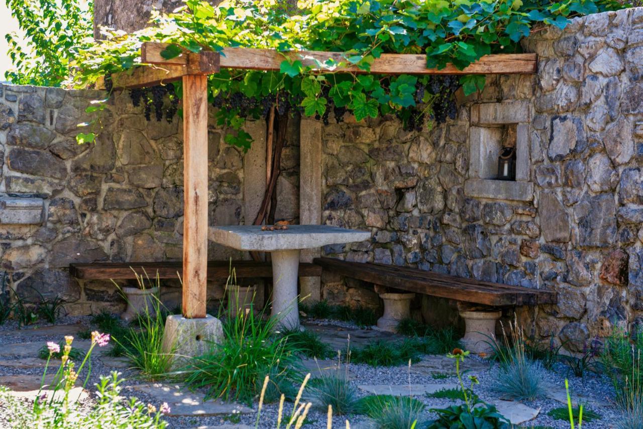 הוילה Dutovlje Karst House Zan Pliskovica With Private Pool מראה חיצוני תמונה